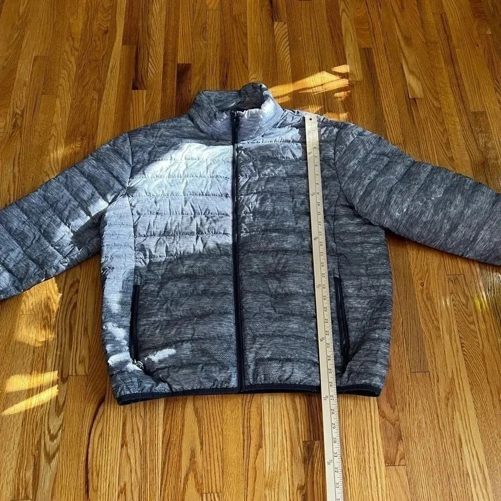 Grey puffer jacket